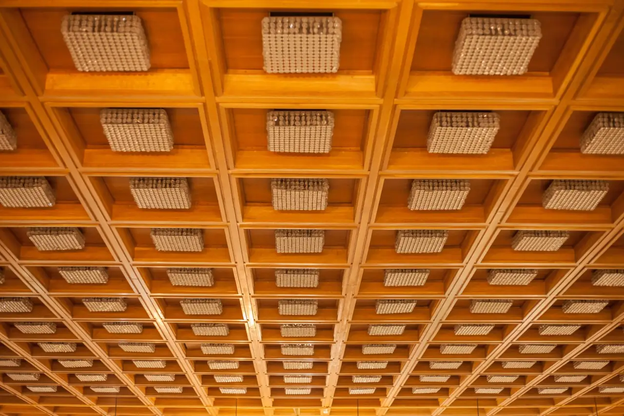 深圳川普雕塑壁画：酒店空间艺术品定制流程与周期详解